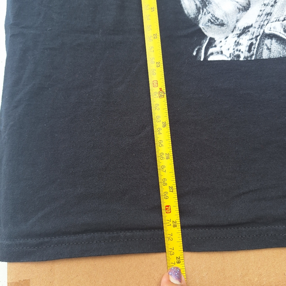 Black Graphic T-Shirt Dolly Parton Black and White Graphic T Shirt Size XL Short - Picture 6 of 9